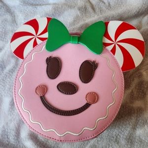 Backstitch Bruja Minnie Mouse Gingerbread Purse